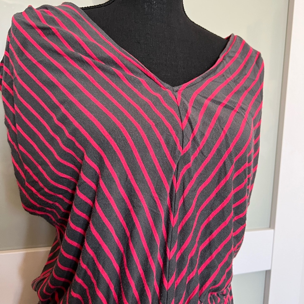 Gray and Pink hi-low dress - Women’s XL